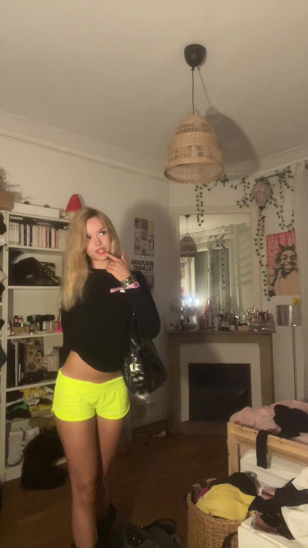 @Harlyy