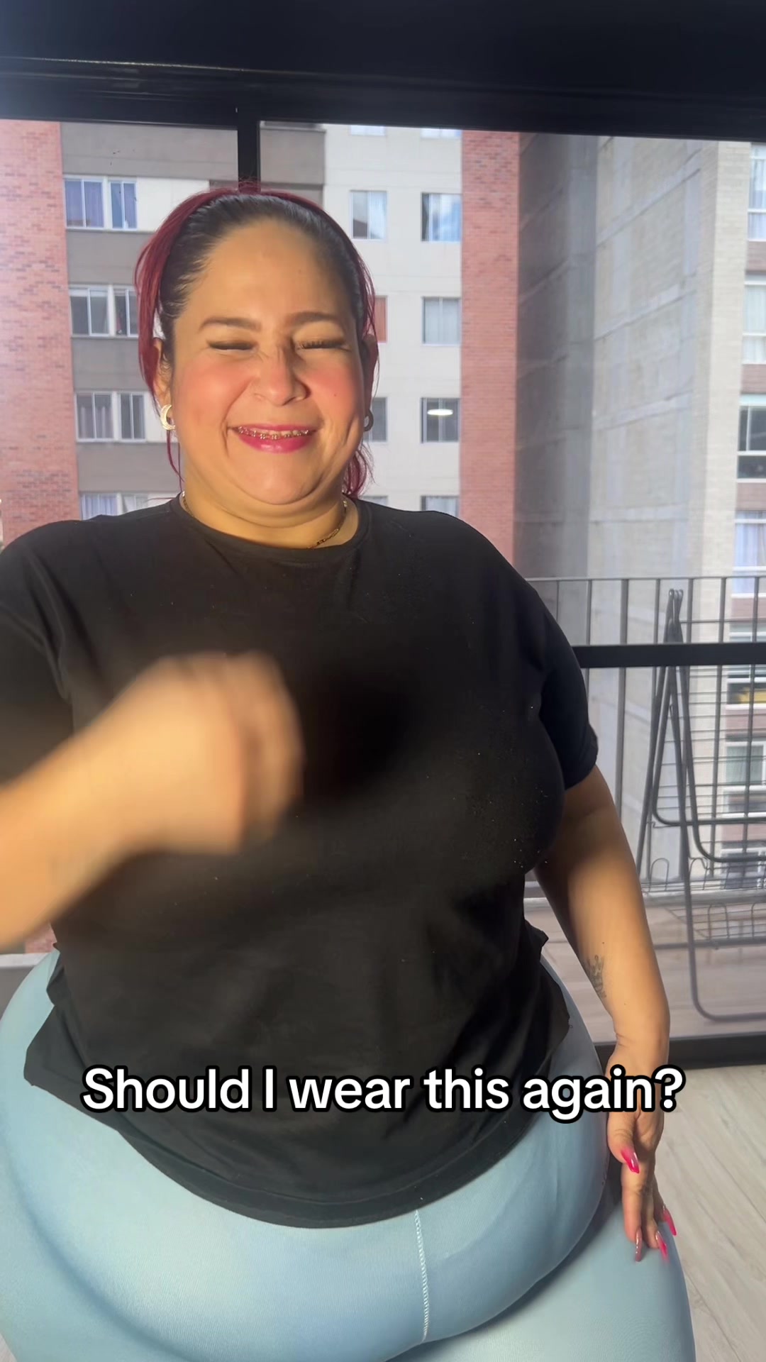 @lolapopvibes