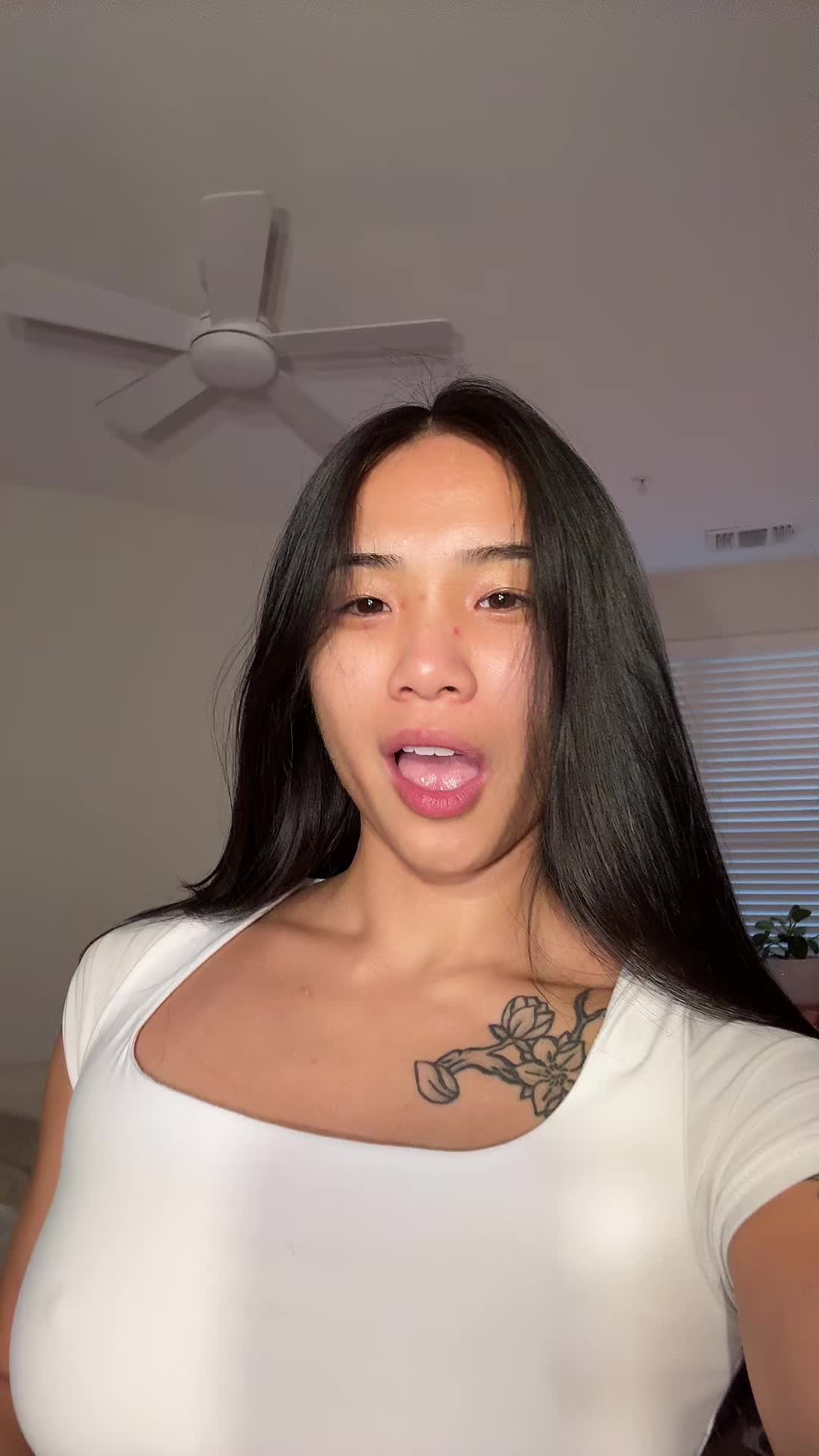 @mia🦦