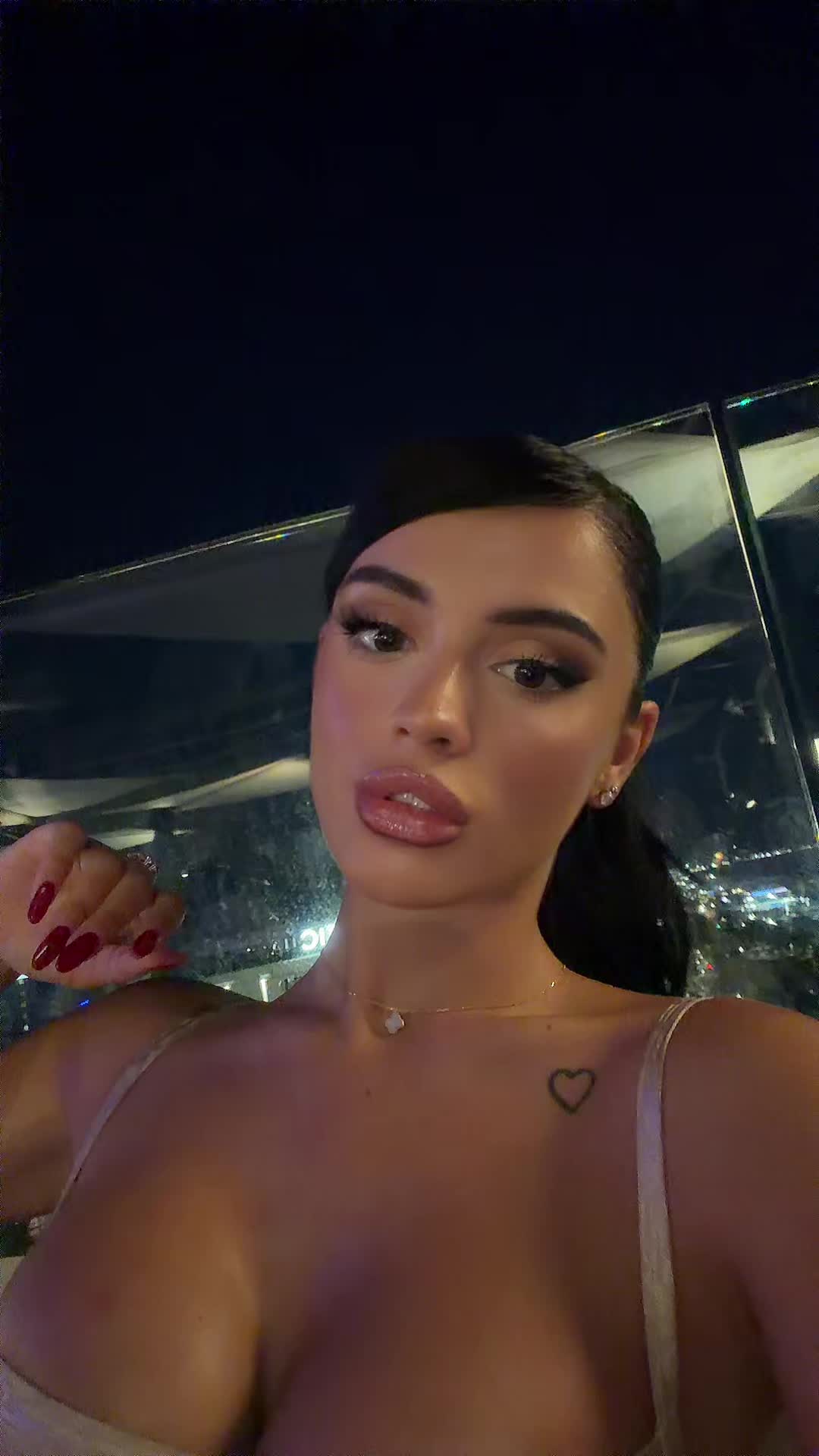 @Kiaranikolli