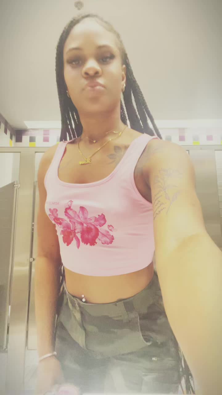 @Aphrodite🥰🦋