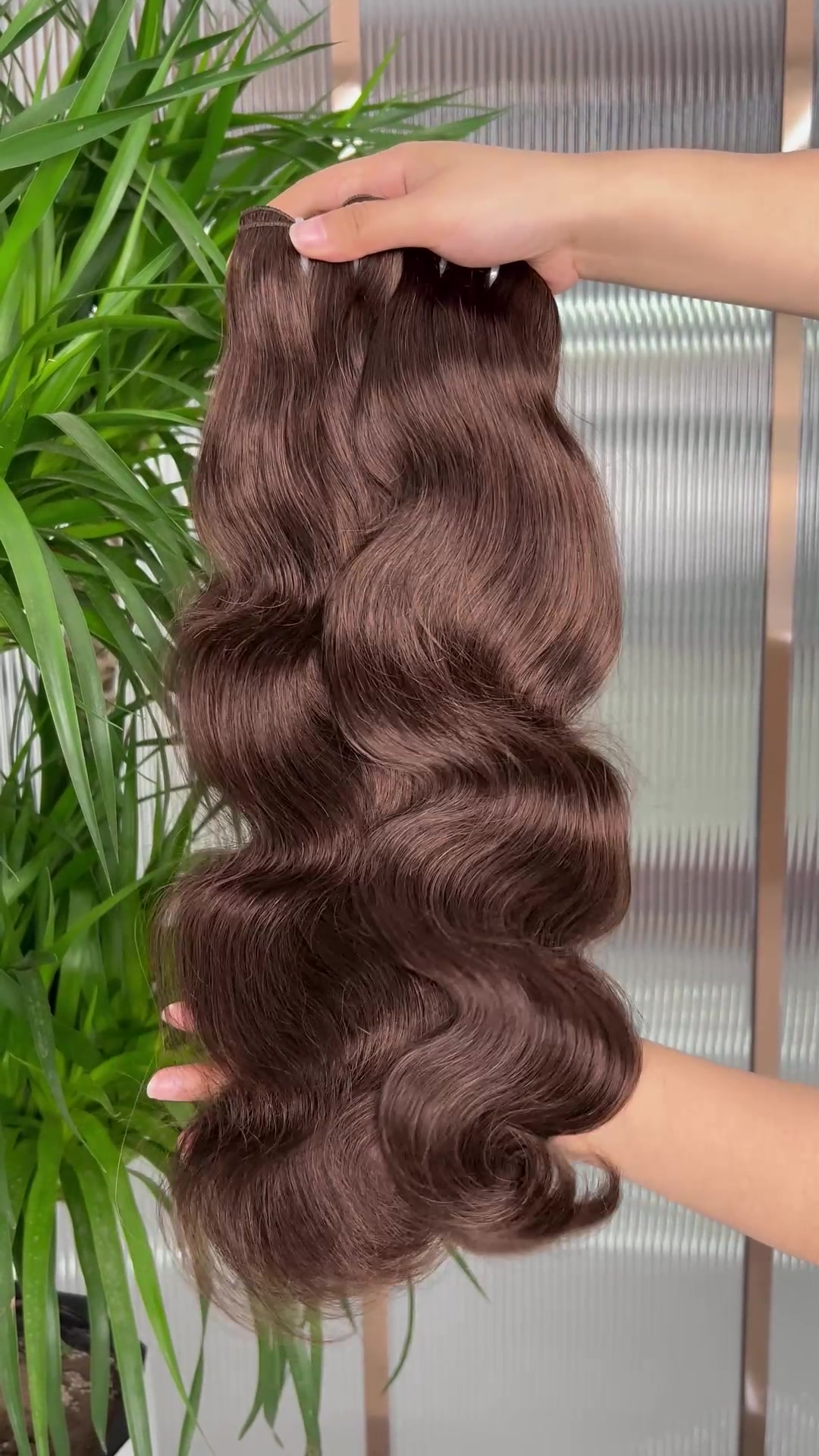 @uwigs hair