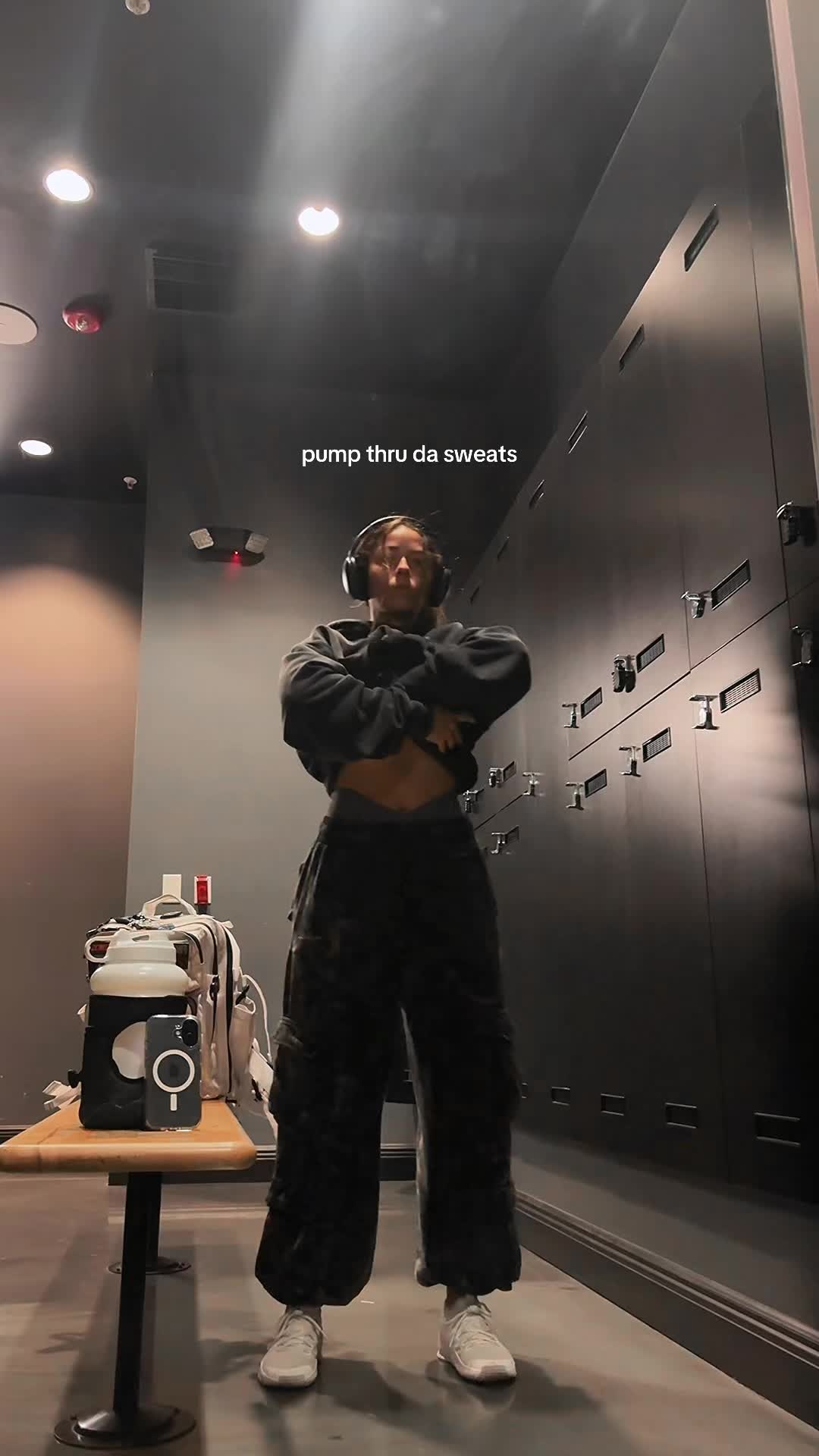 @robyn