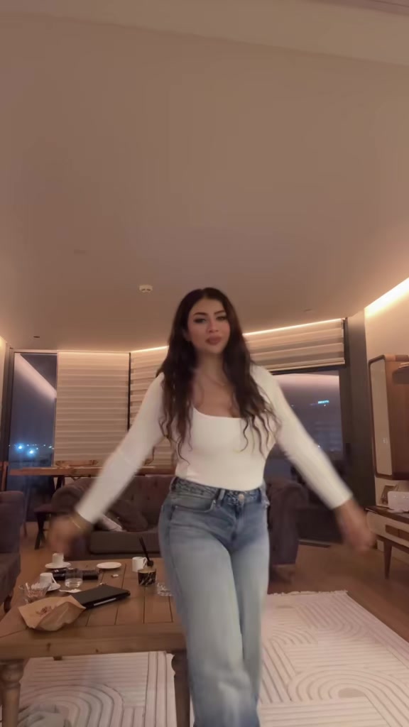 @Mahsa__eyr