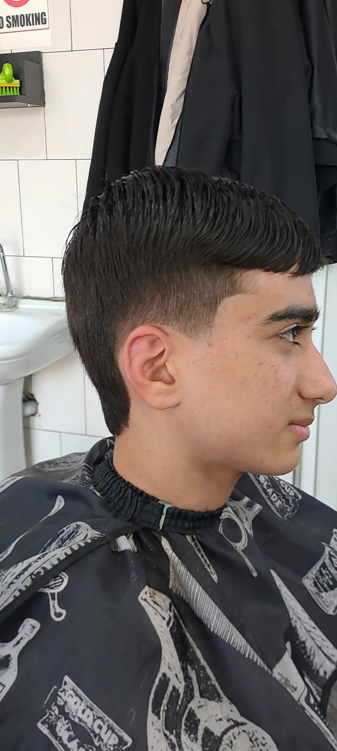 @Qasimbarber💈