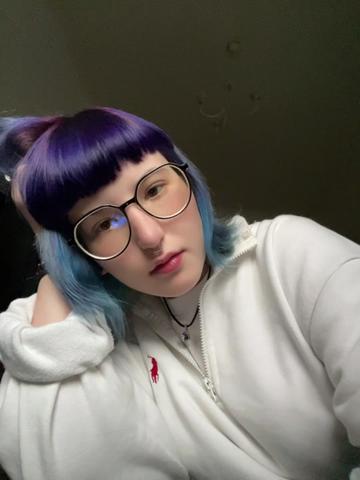 @Molli🫂