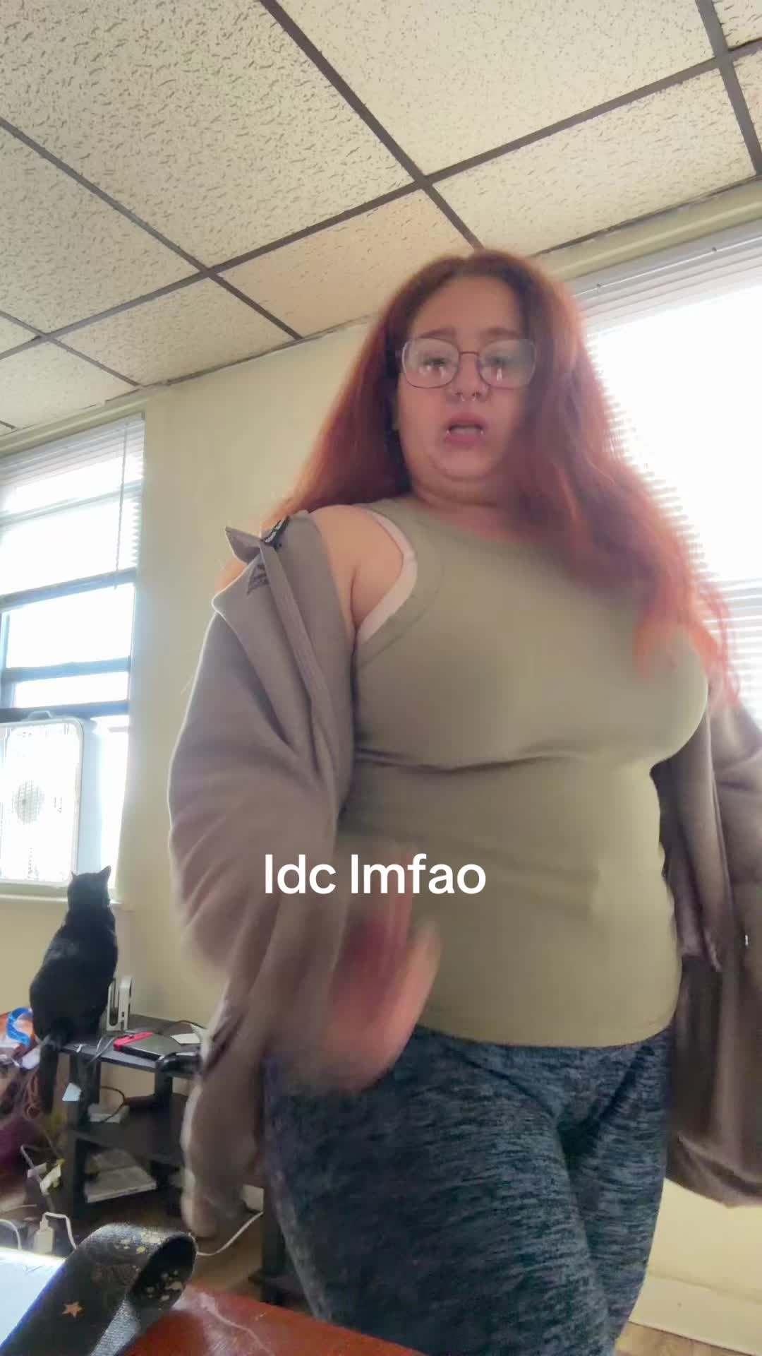 @QueenSatan420 📸🖤