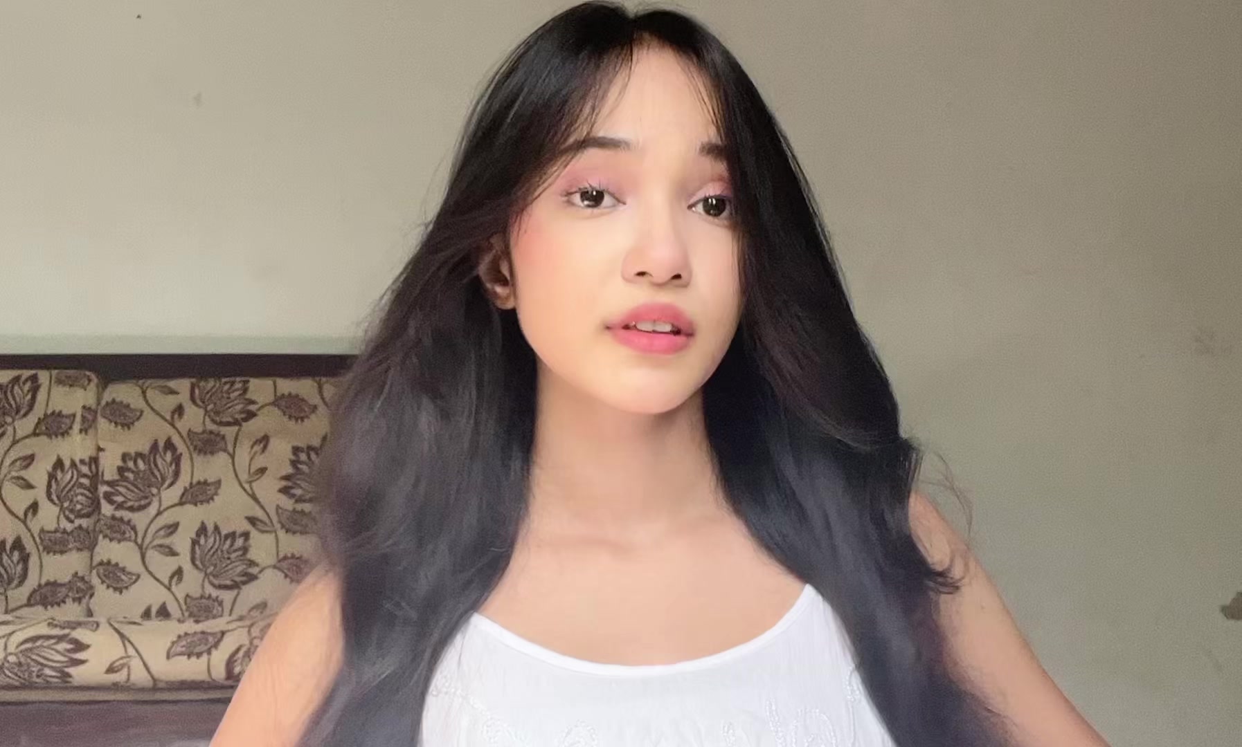 @𝑨 𝑵 𝑮 𝑬 𝑳 🪷
