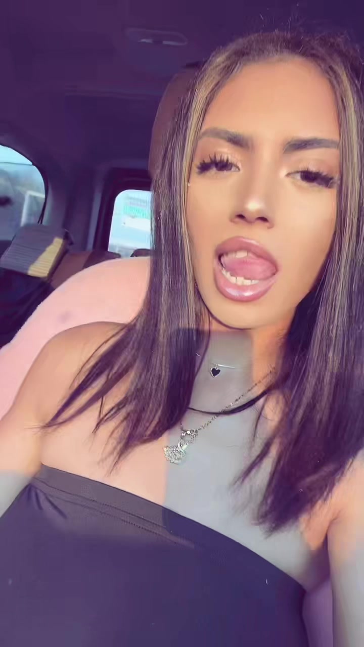 @Camilia🤍✨