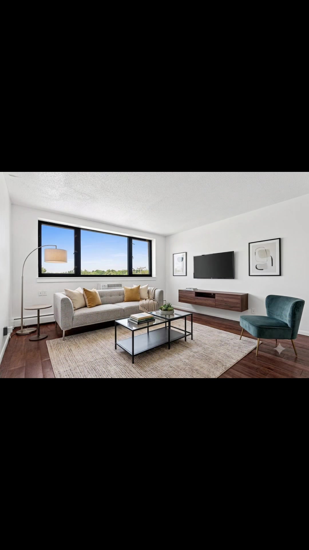 @Erica | Twin Cities Realtor®️