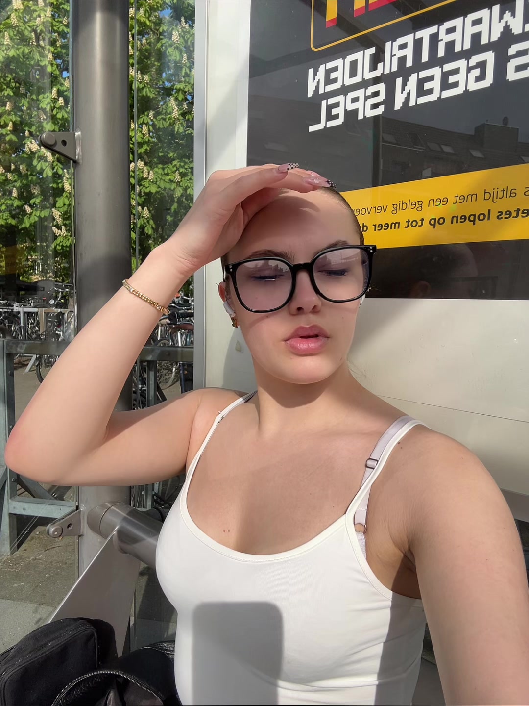 @urfavbl0ndi3