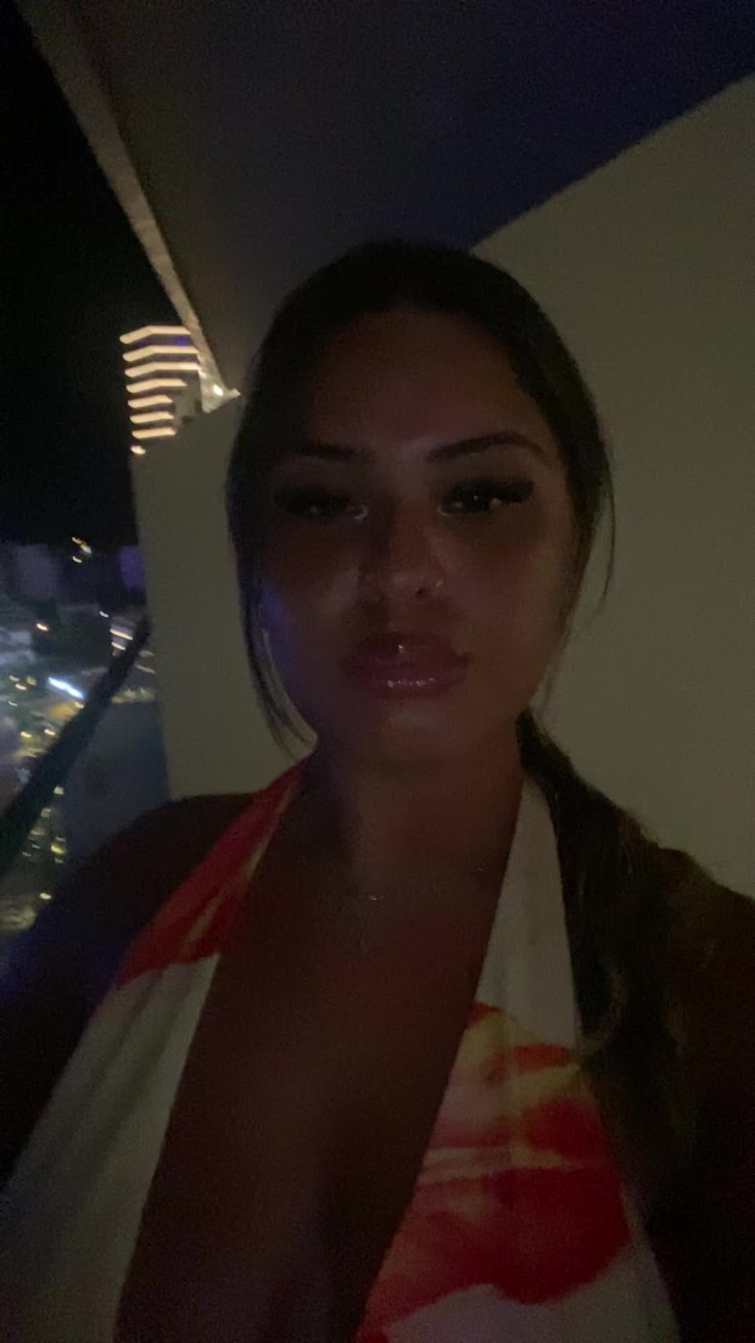 @𝕊𝔼𝕃𝕀ℕ🧿
