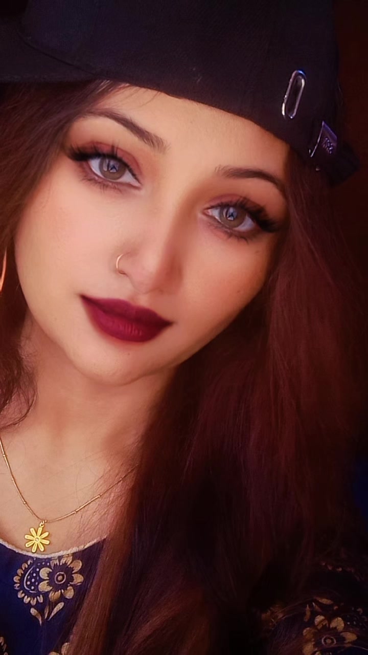 @✷🦋MISS◕❥◕KOMAL🦋✷