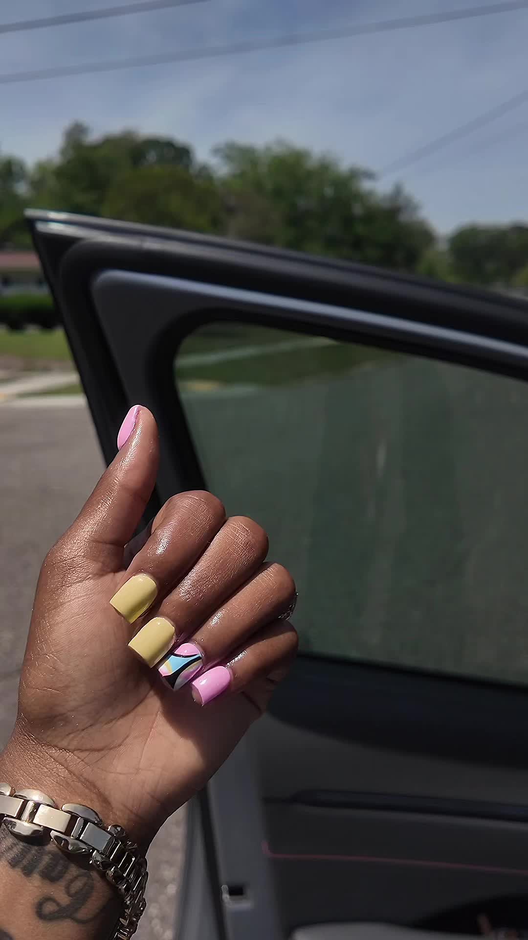@N A I Y A