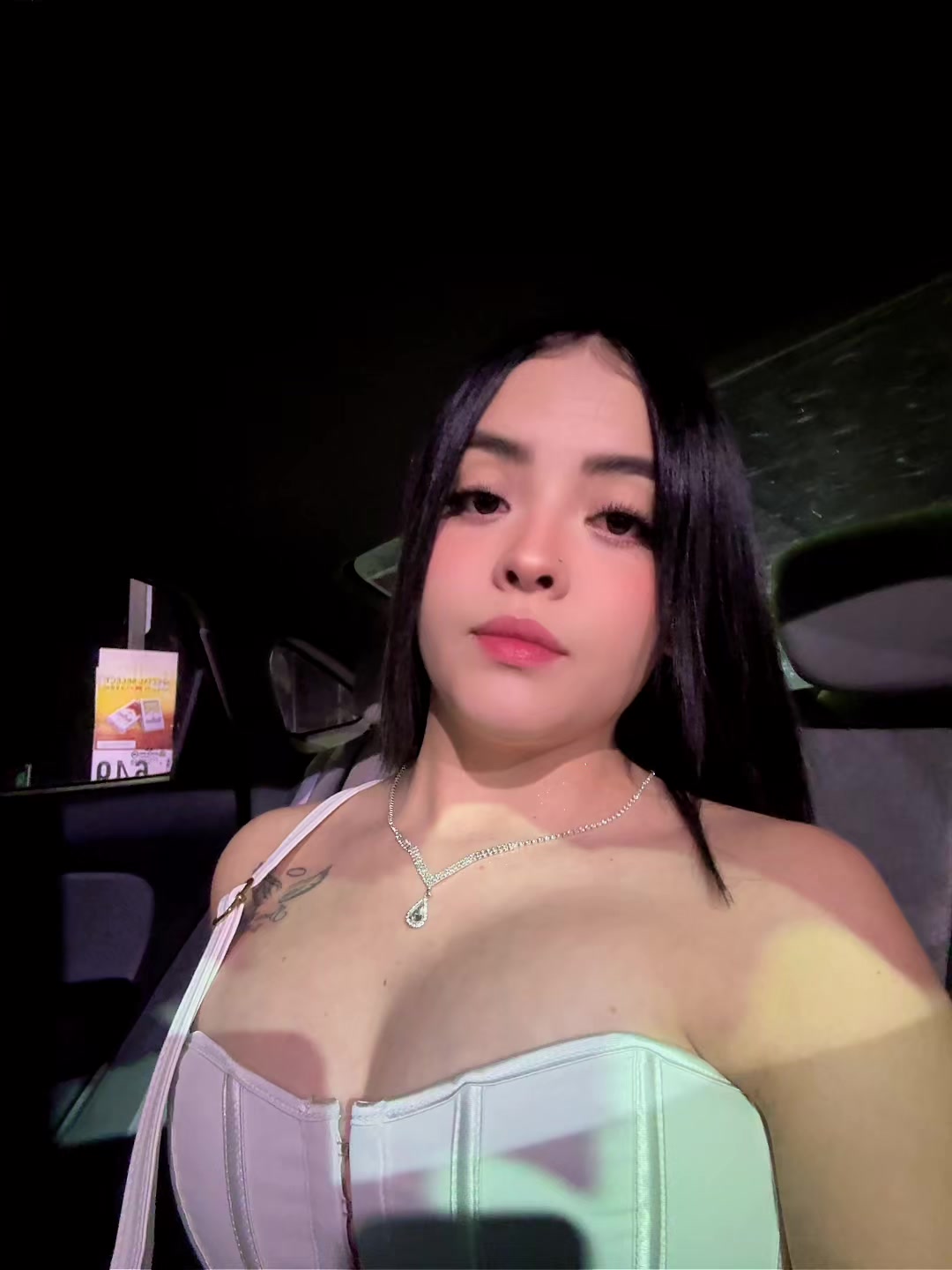 @𝐅 🎀