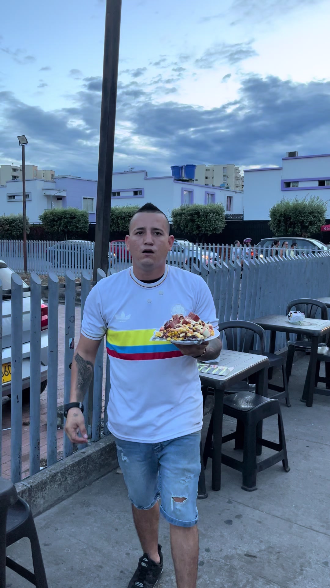 @La Rompe hueso 🦴  🍔