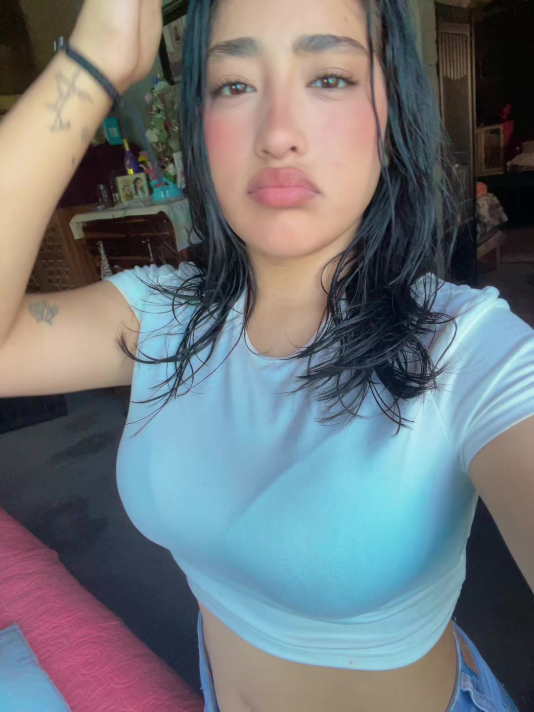 @YV_g