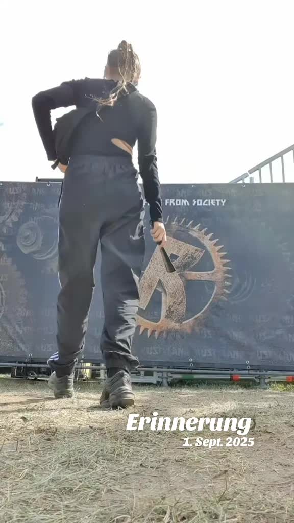 @&times;_maddii97🖤😈_x