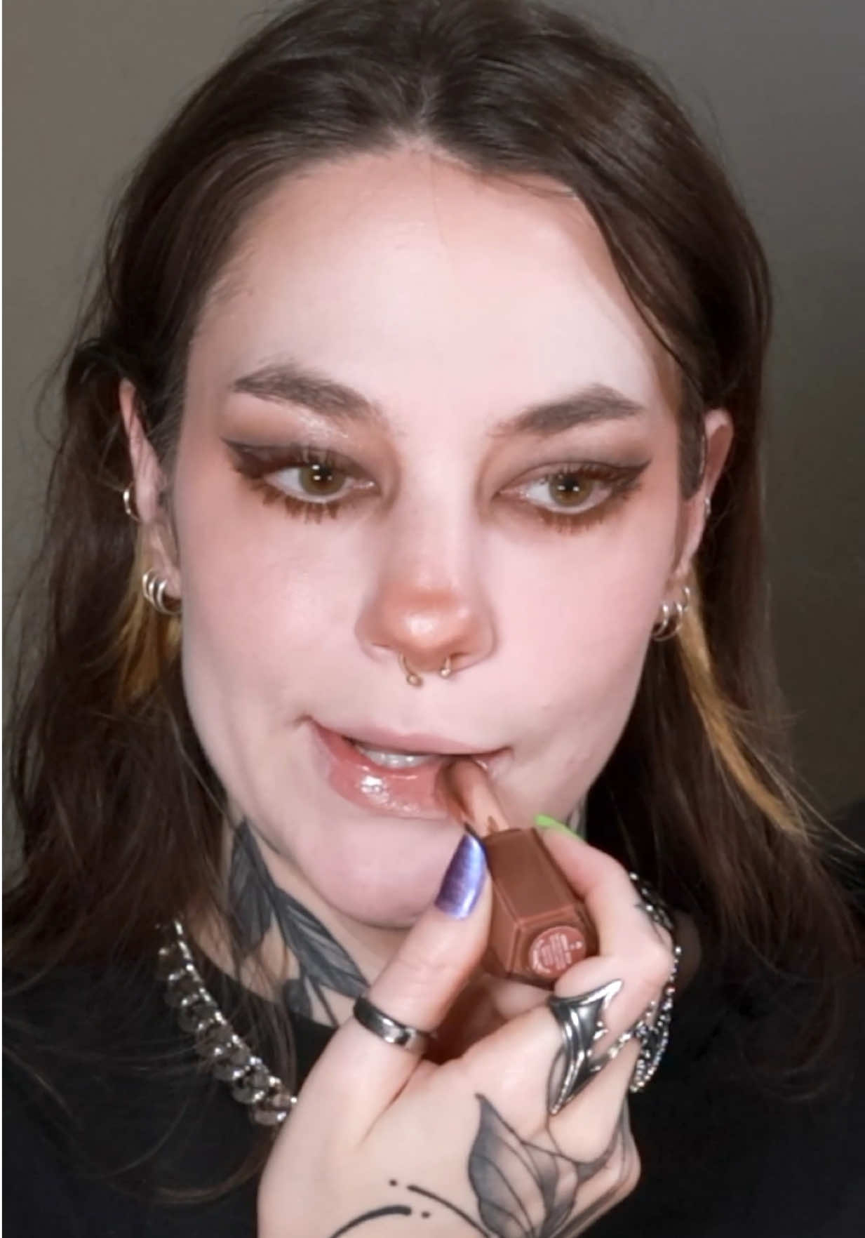 @CourtneyQuarantine