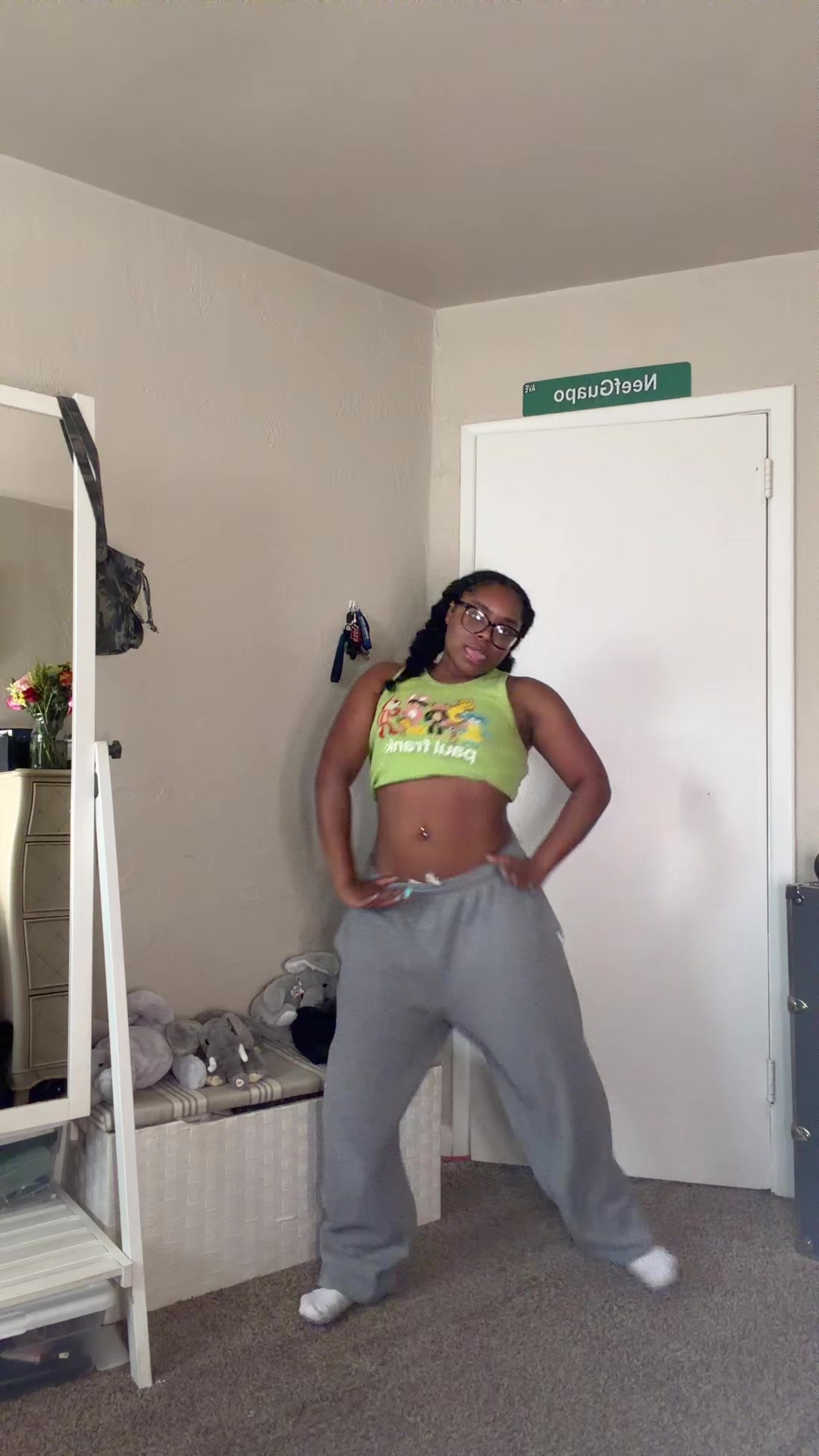 @auntiereny