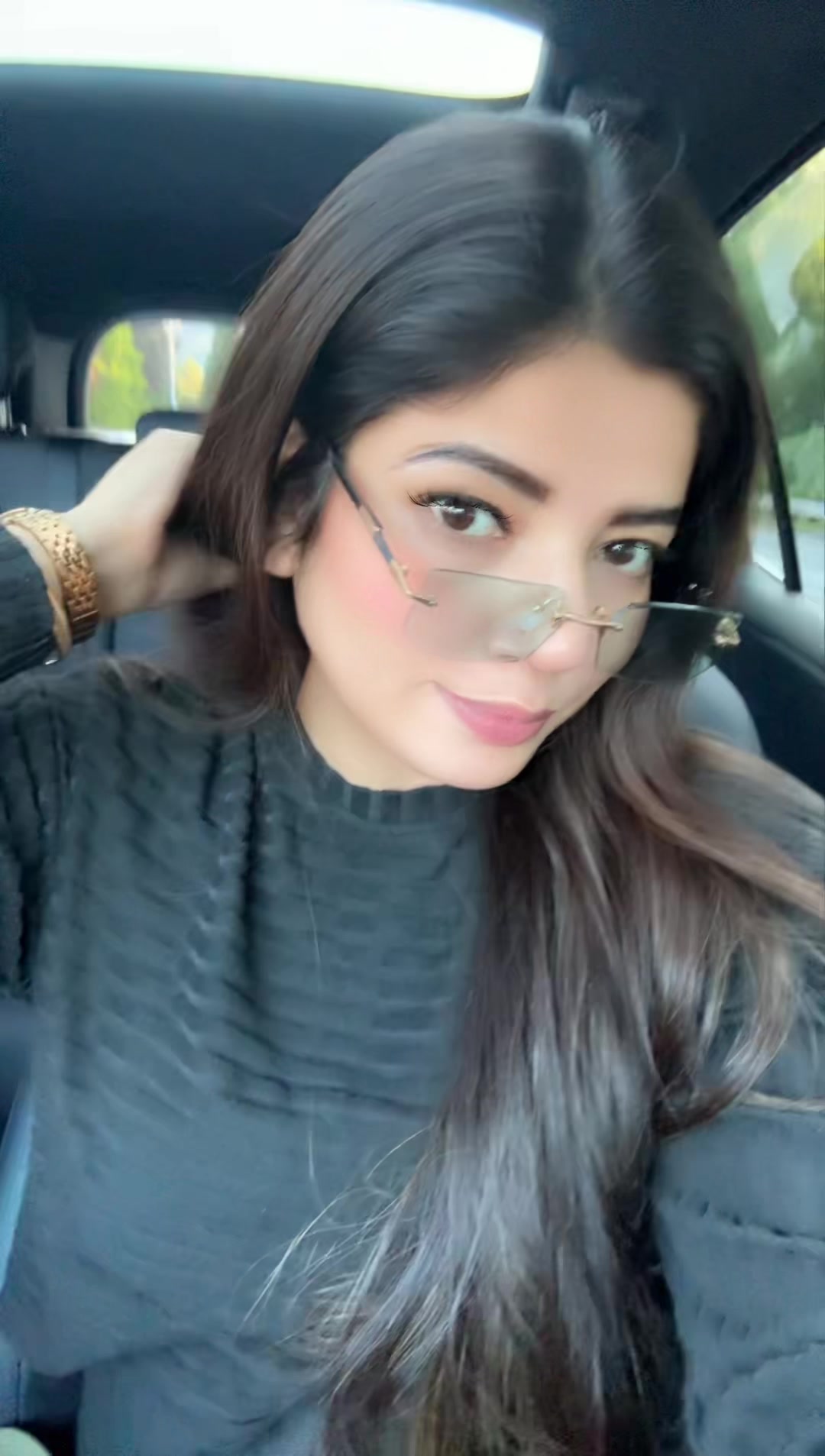 @Ayesha 🇮🇳🇨🇦