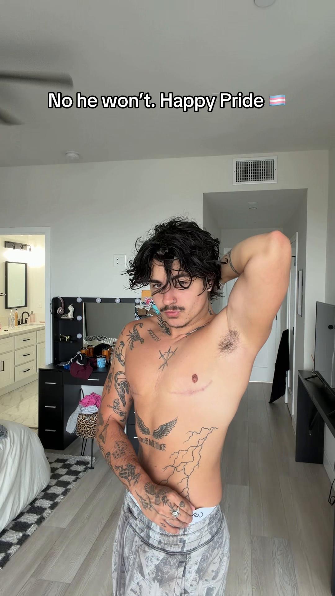 @Grayson | LGBTQ Fitness Coach