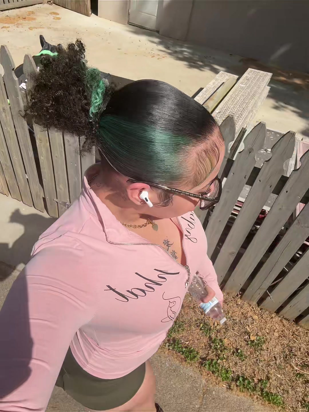 @1tealhairedgirll