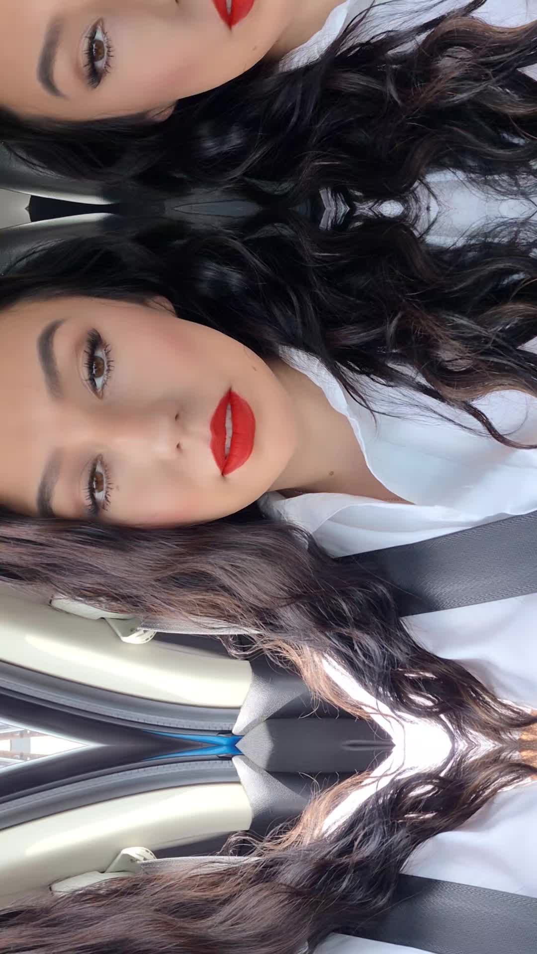 @Jmonica