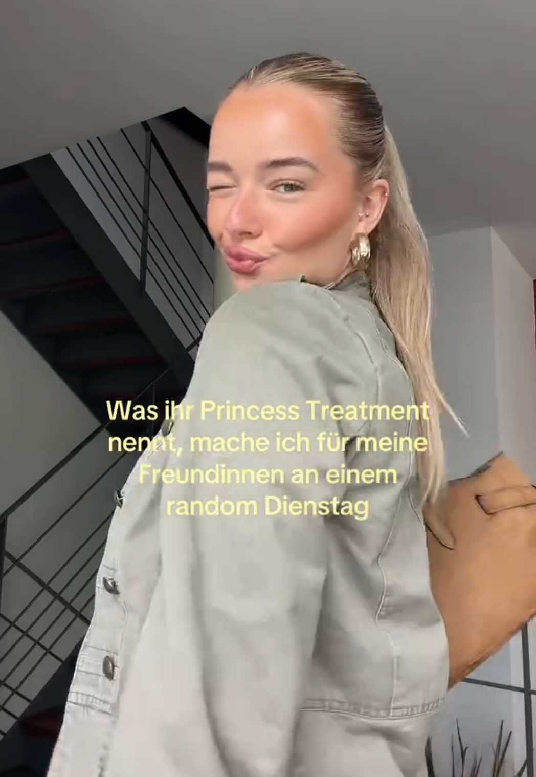 @Lara