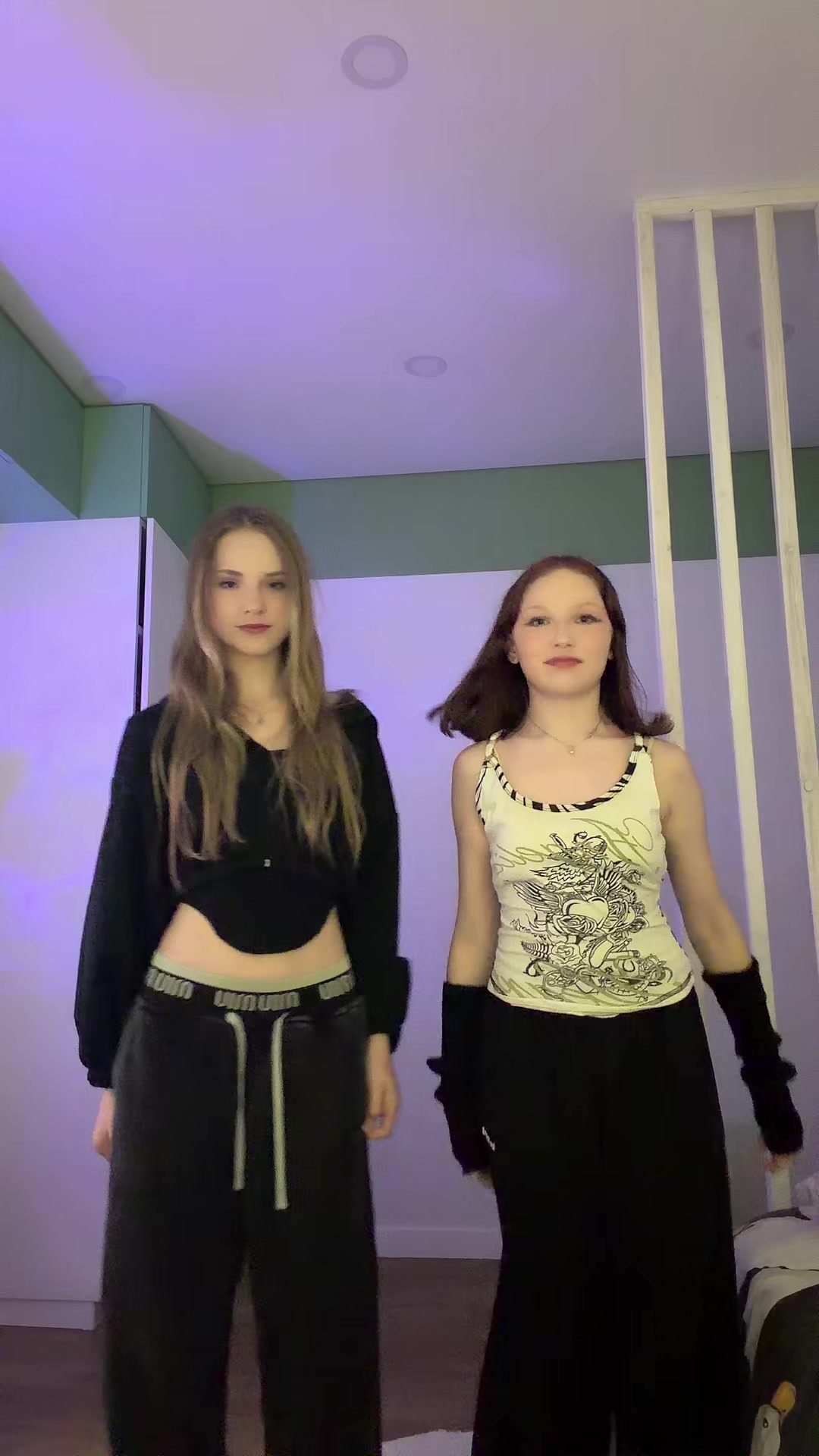 @Блондинистая брюнетка💝