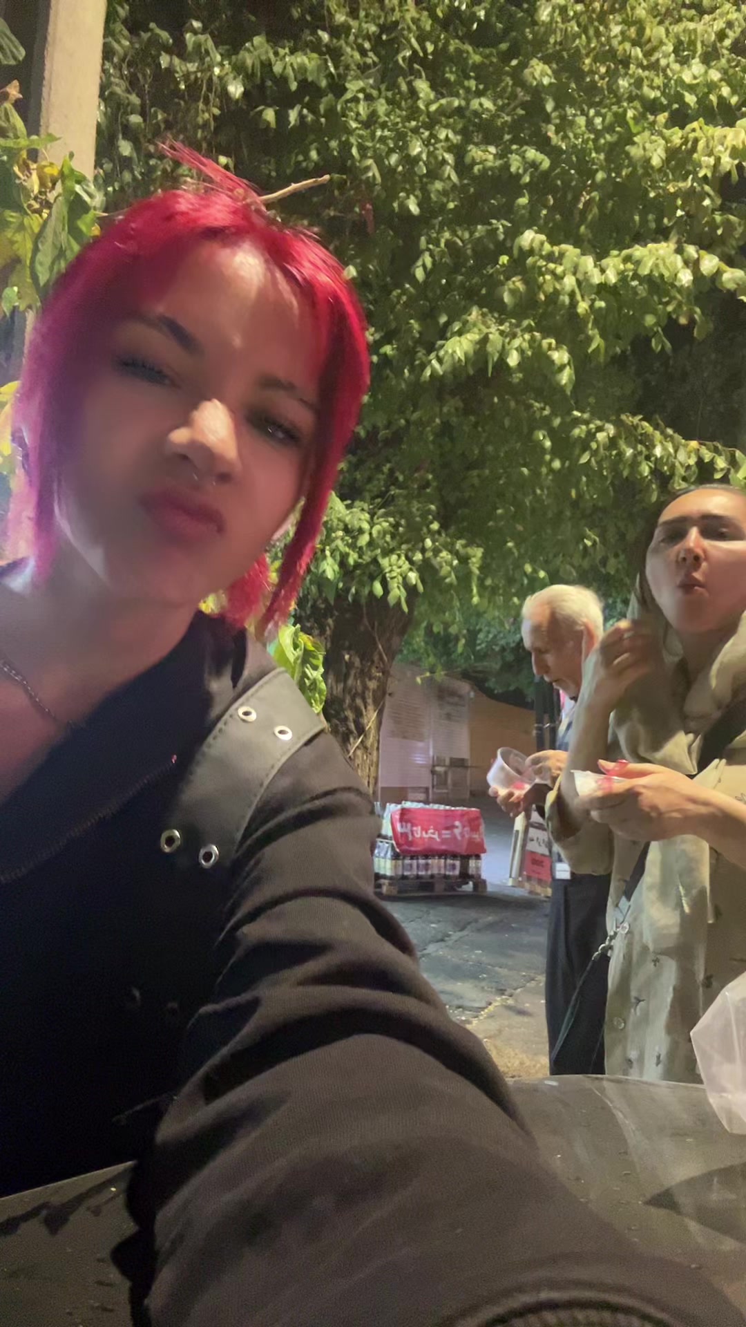 @hellxxrz