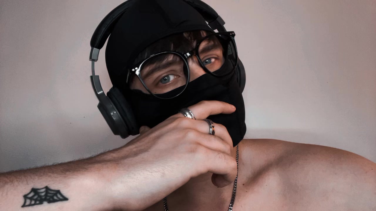 @KNIFE