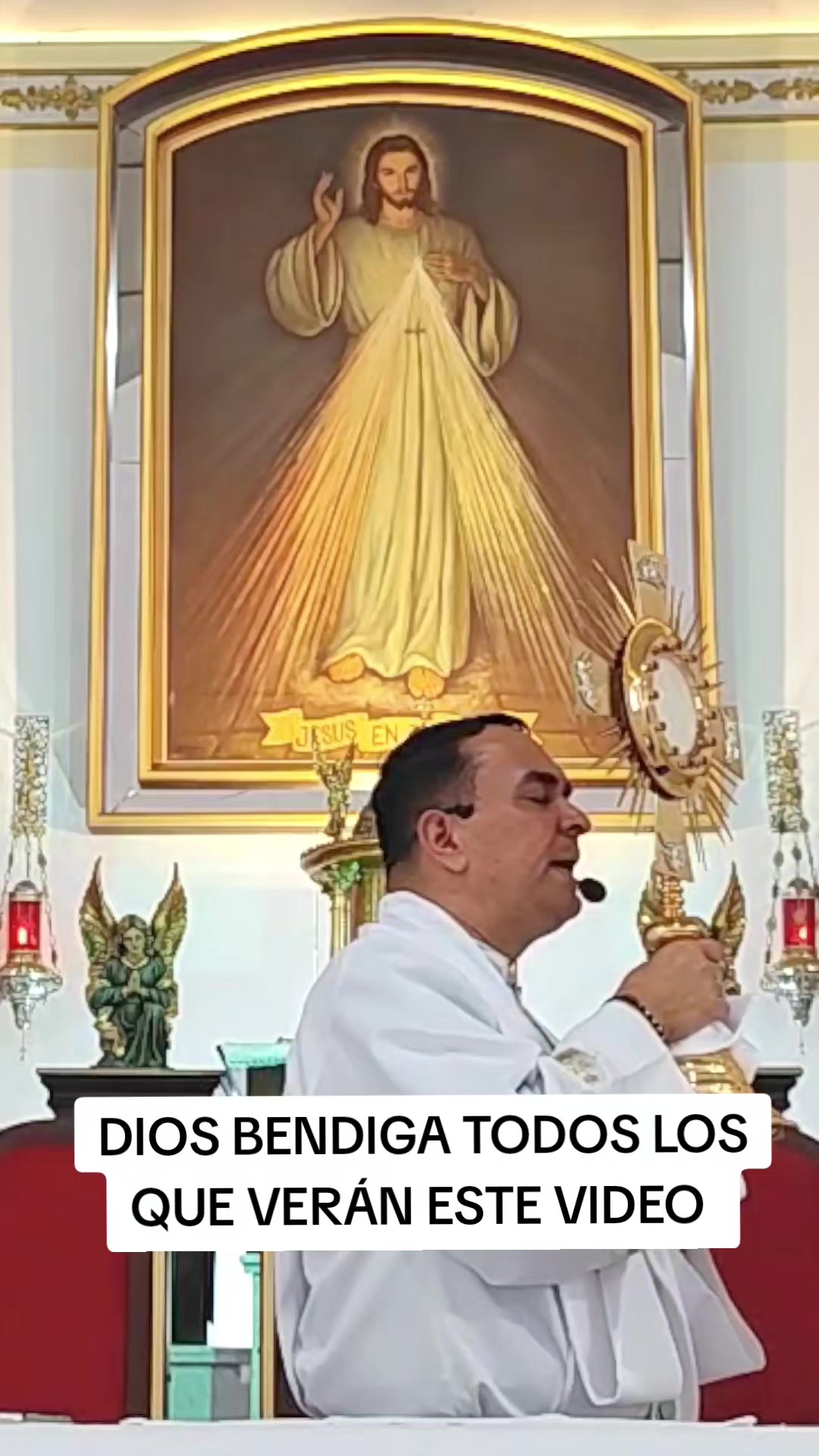 @Padre Hector Mario Salazar