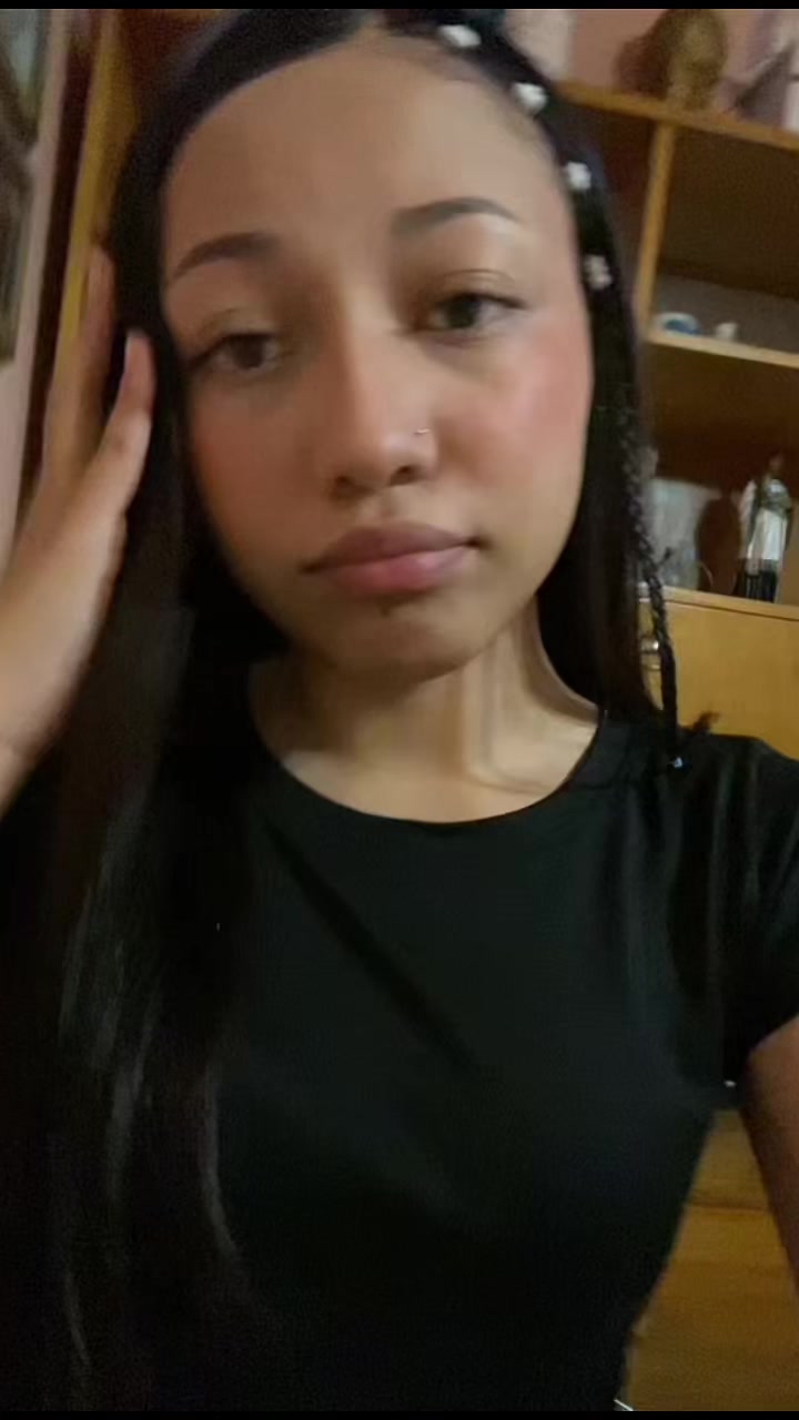 @𝒜𝓃𝓉𝑜𝓃𝑒𝓁𝓁𝒶