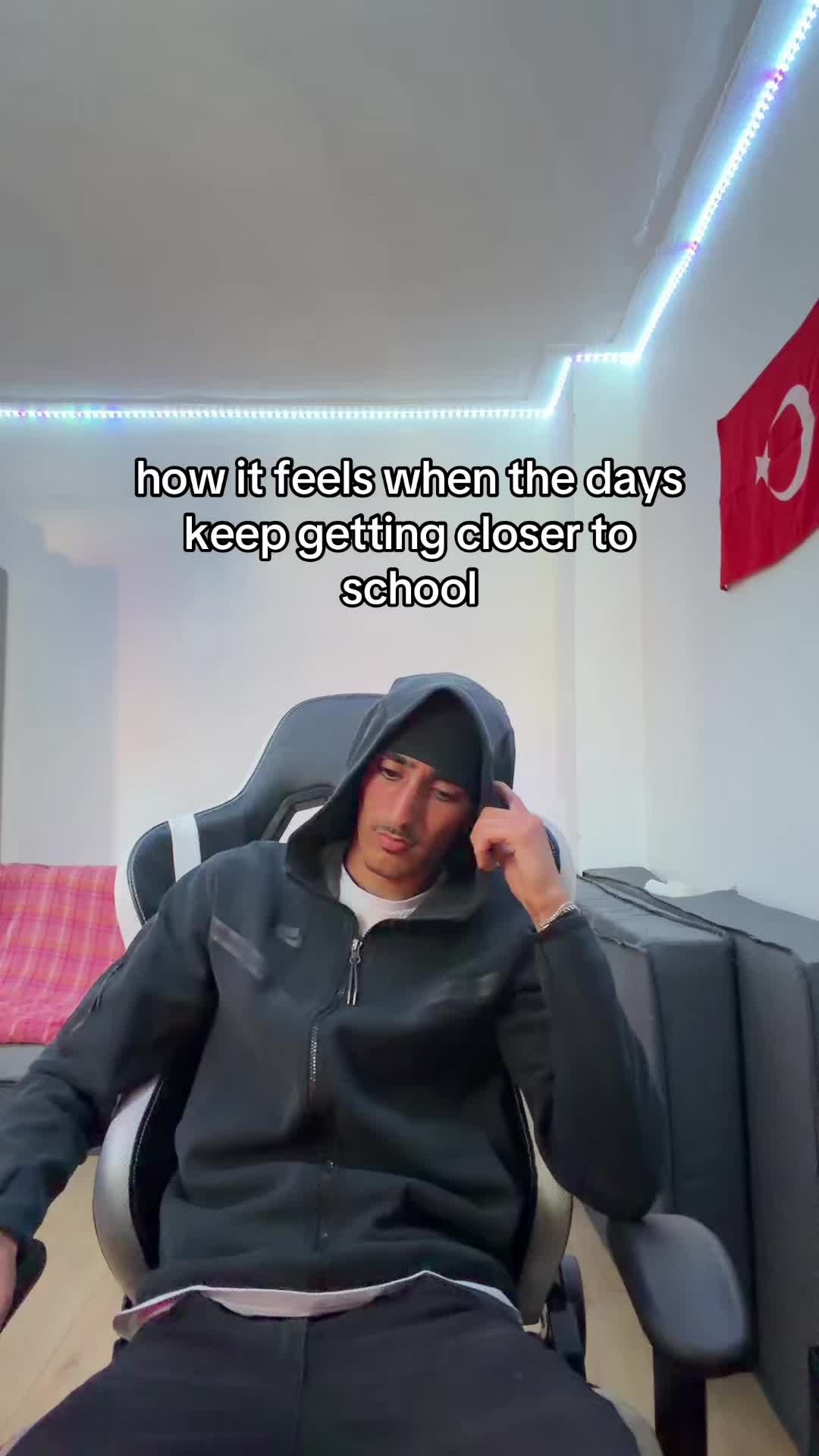 @𝓤𝔃𝔃𝓲シ