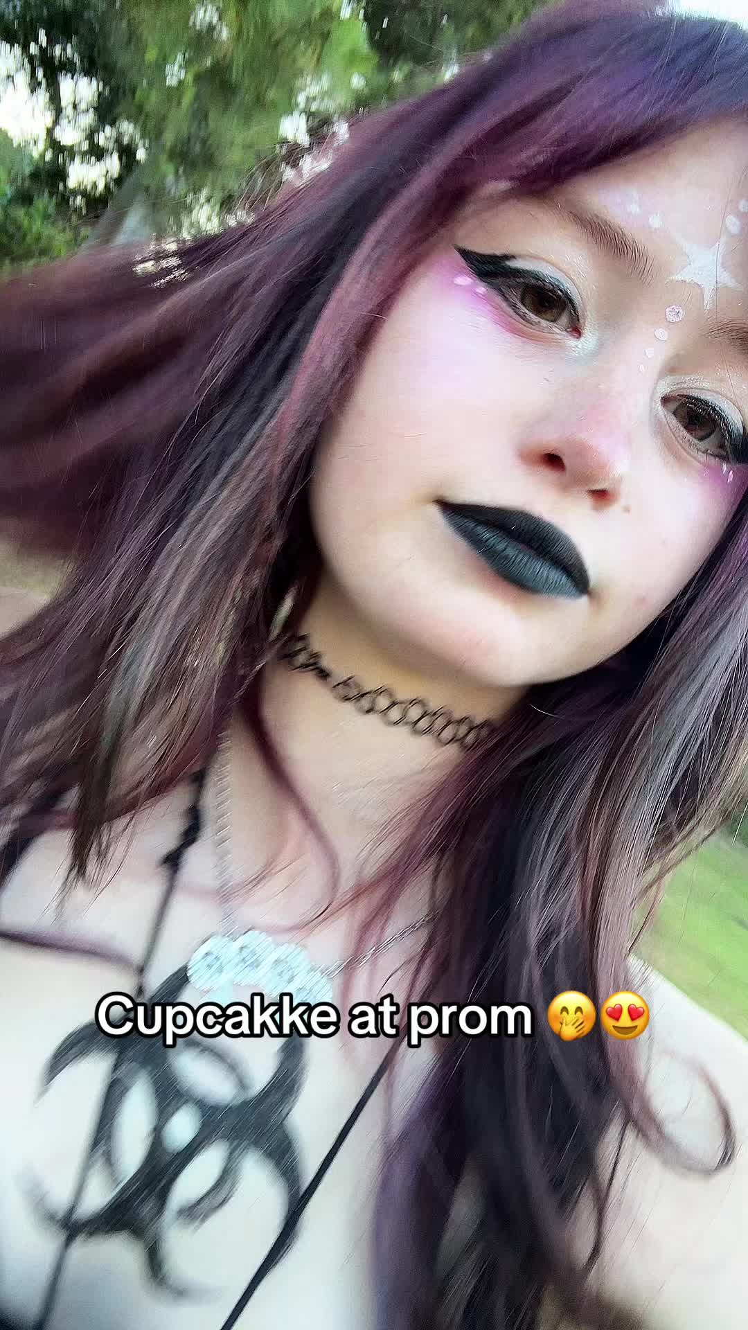@☠︎︎