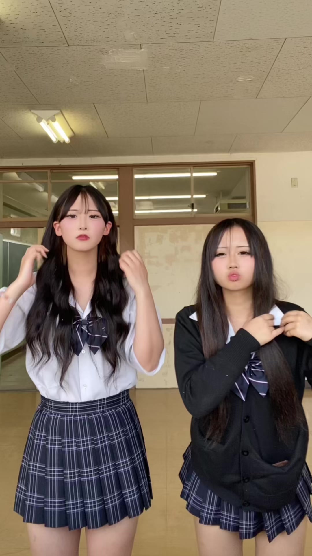 @ひまり