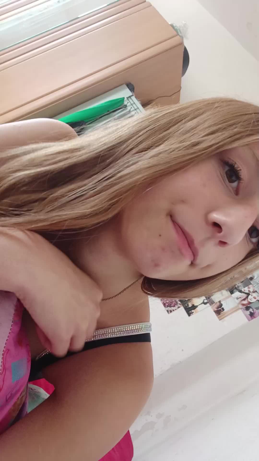 @𝕃𝕒𝕣𝕒 𝕊𝕠𝕡𝕙𝕚𝕖💙🤍