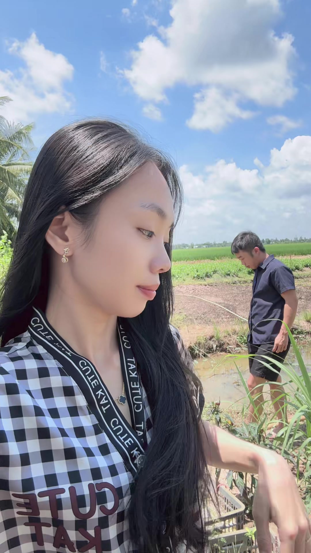 @Kh&aacute;nh &Aacute;o Nịt Tomboy Trans