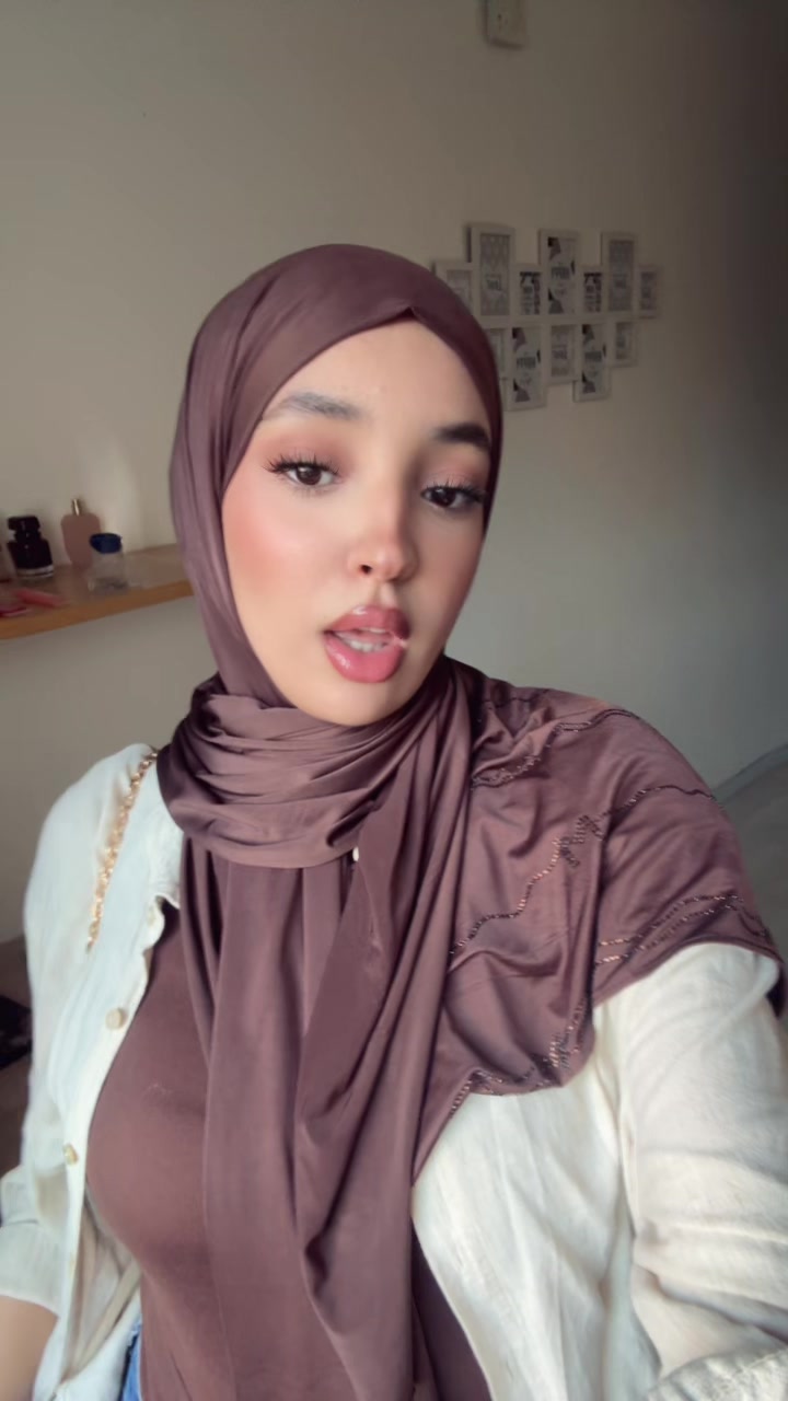 @𝓑𝓸𝓾𝓽𝓱𝔂 ✨