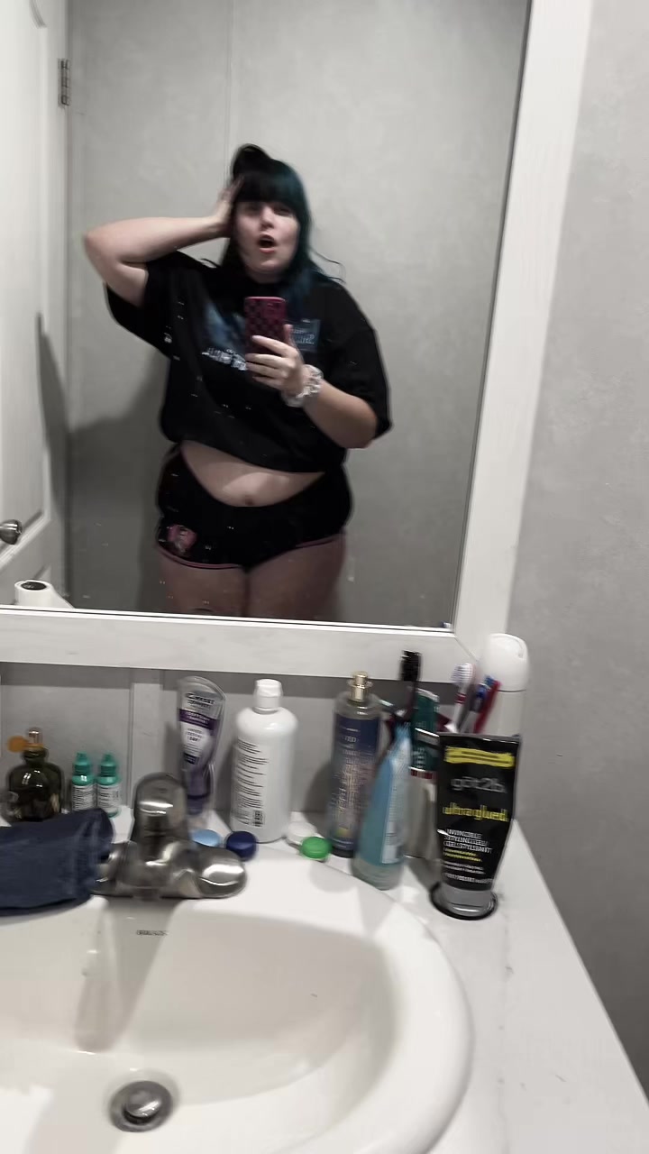@WeepingRecluse🕷️