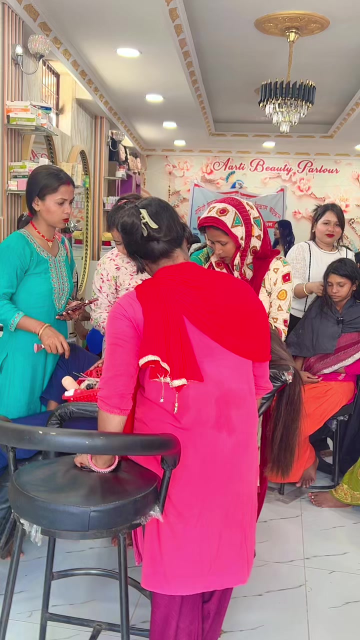 @Aarti Beauty parlour