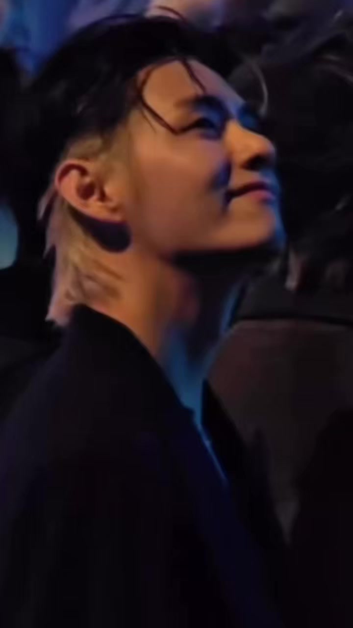 @𝐯𝐢𝐞𝐫𝐚𝐚