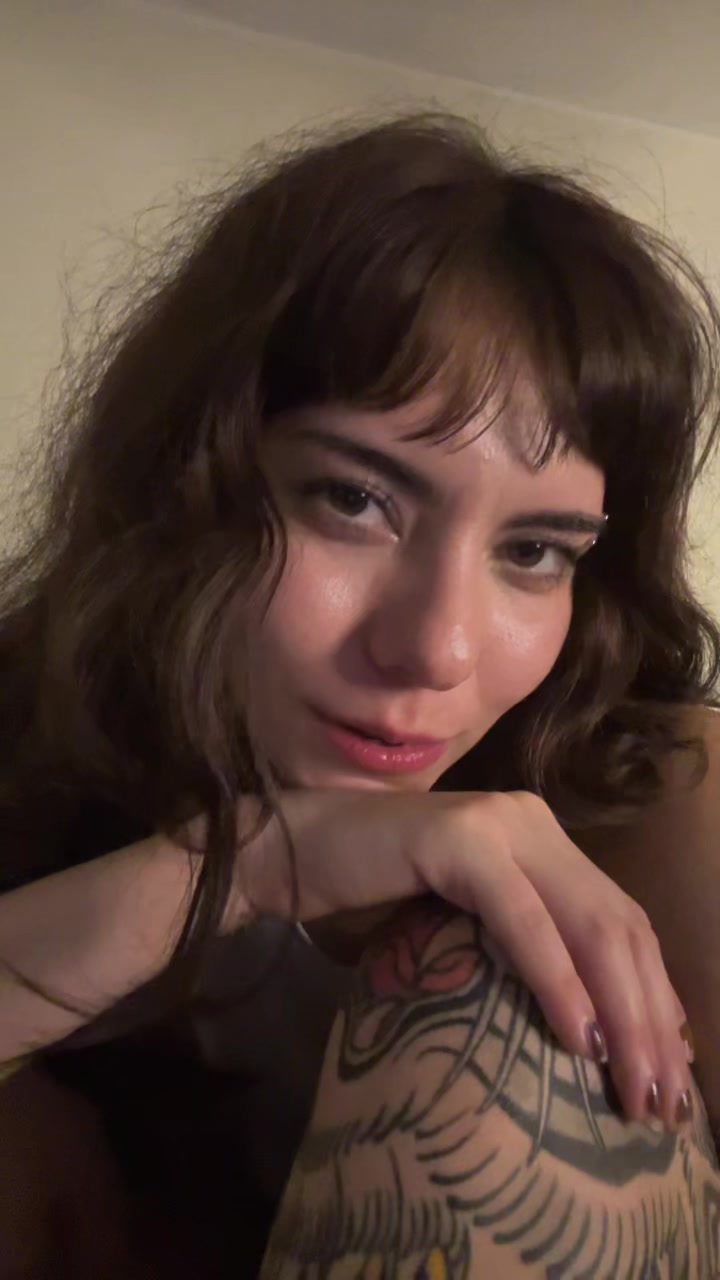 @ladyru__