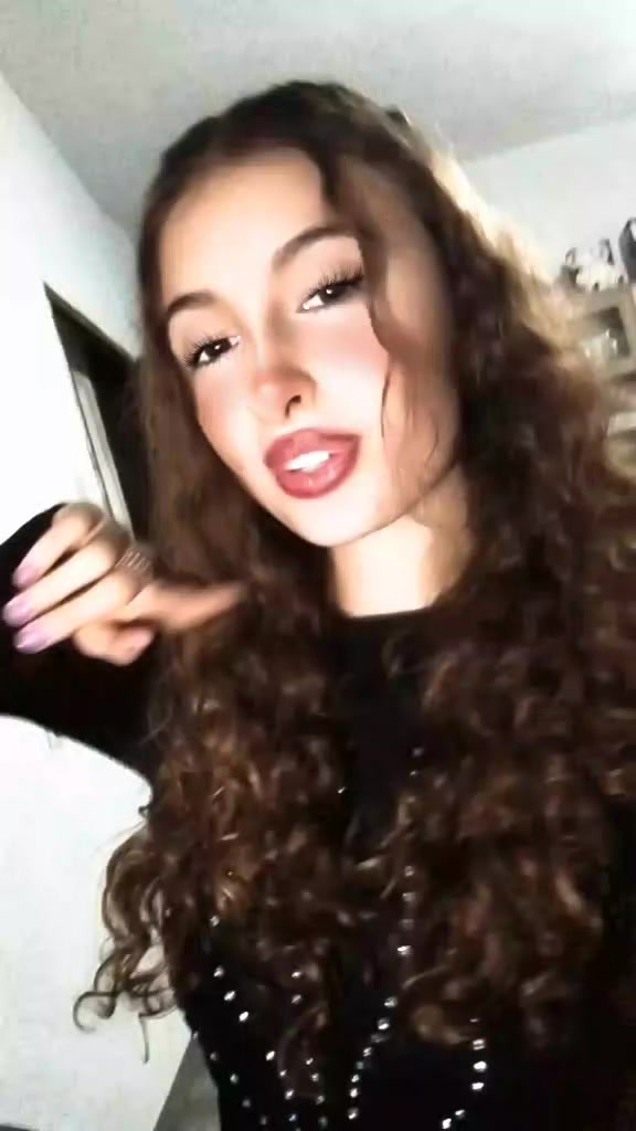@💮Simona 💮