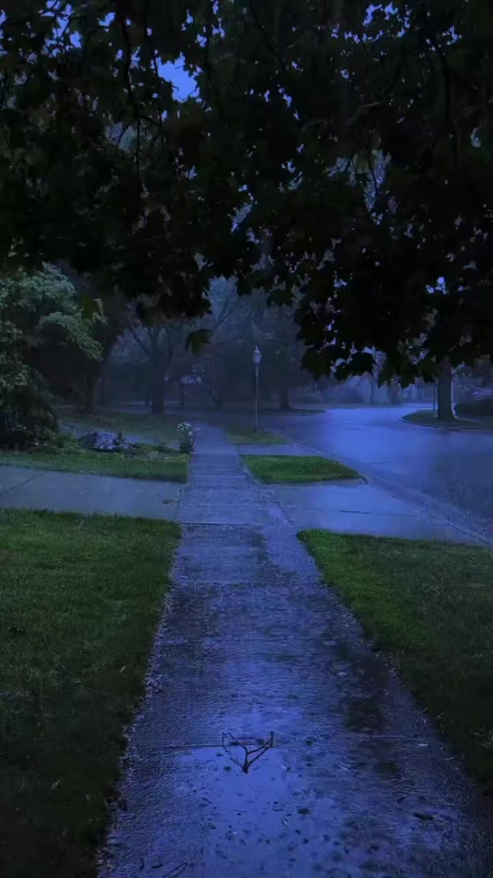 @.......