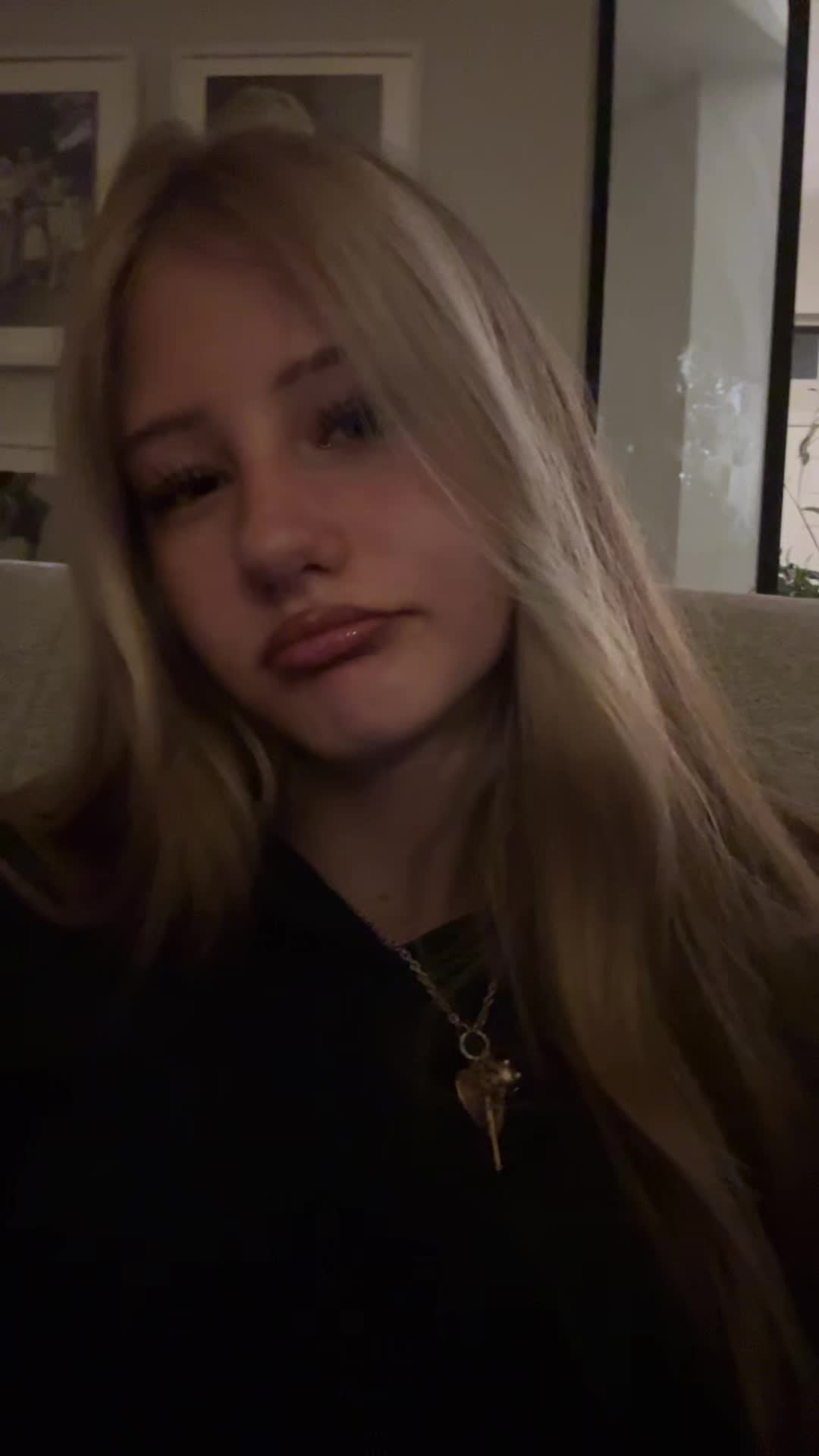 @isabella dimov