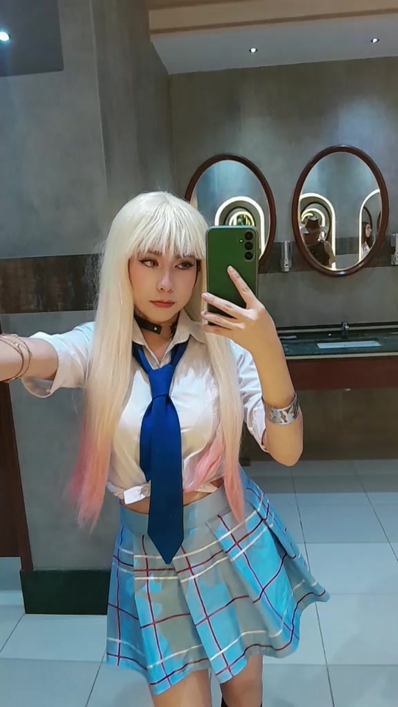 @lizze_uwu