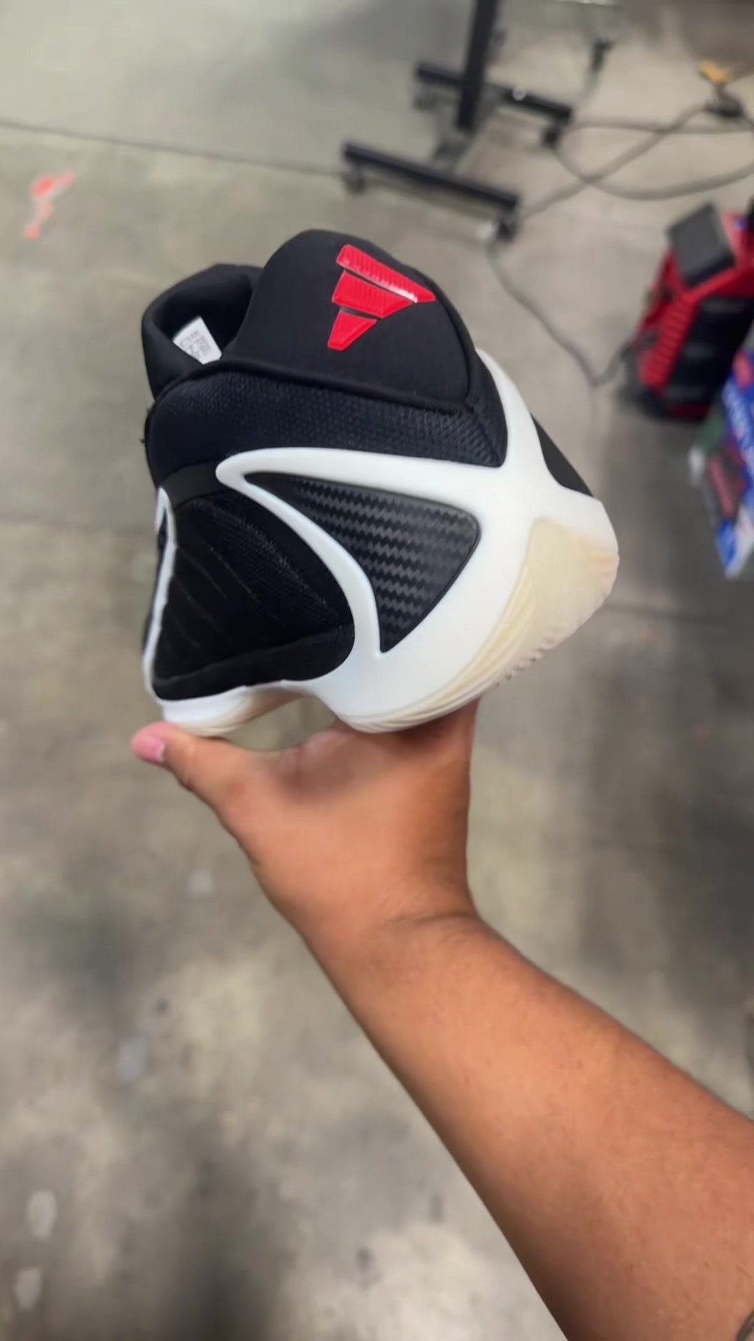 @Trending Sneakers