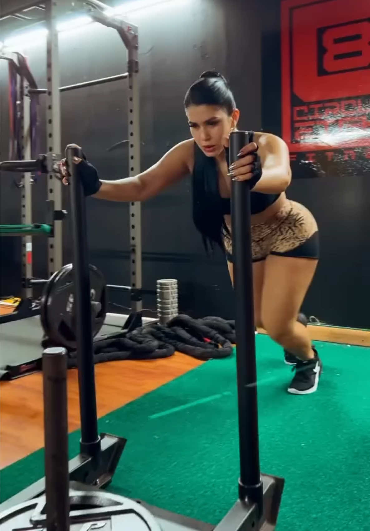 @Roxana Ventura